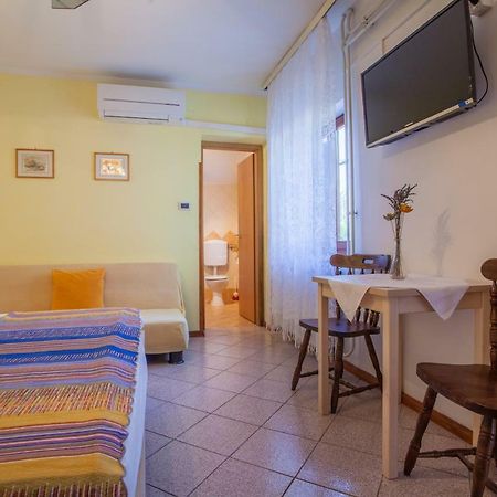 Rooms Ester Црес Экстерьер фото