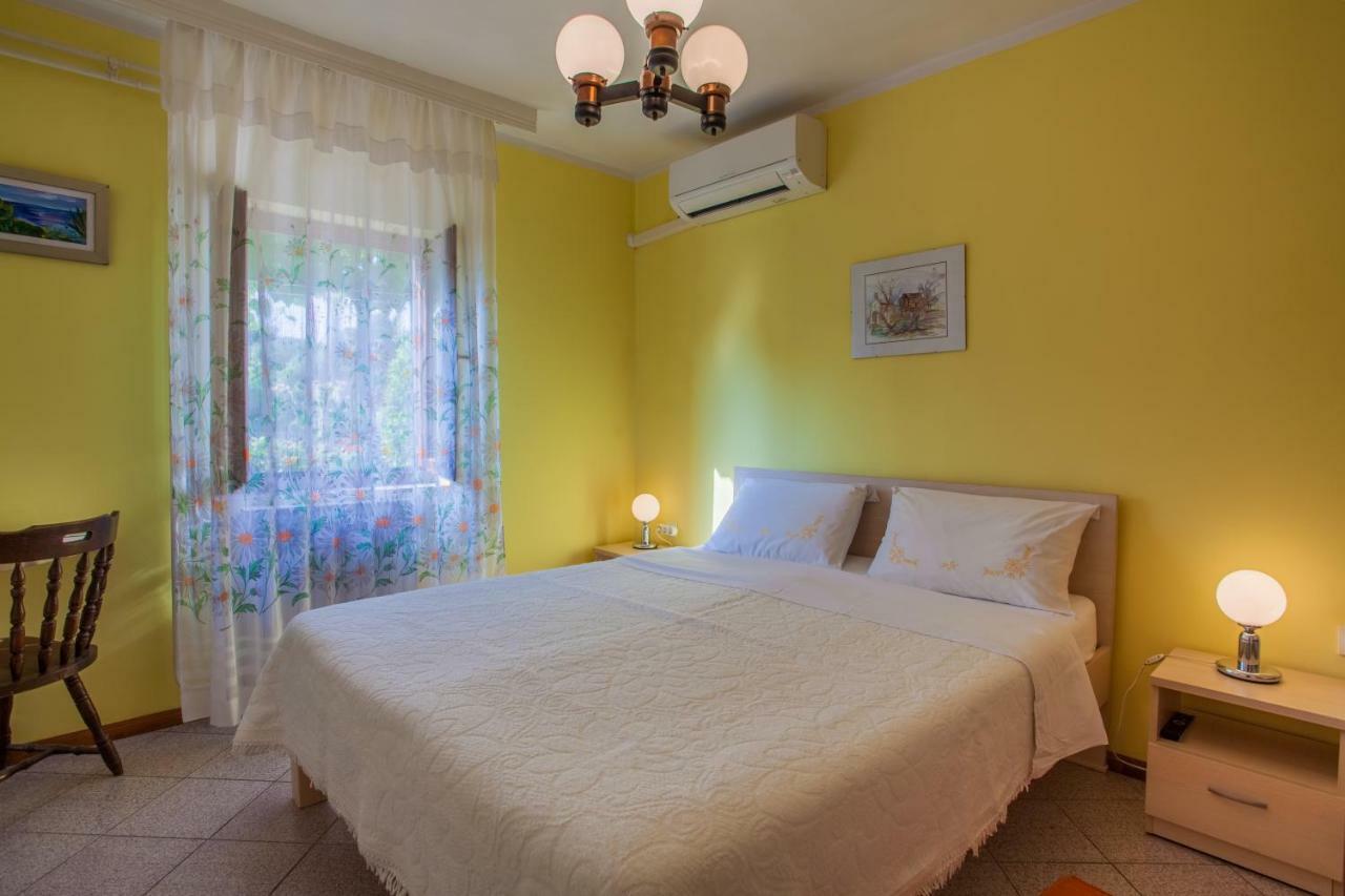Rooms Ester Црес Экстерьер фото