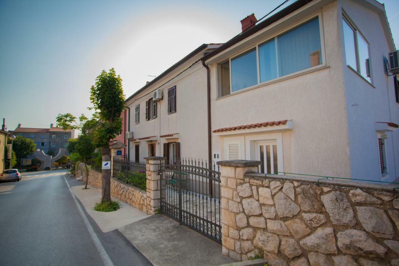 Rooms Ester Црес Экстерьер фото
