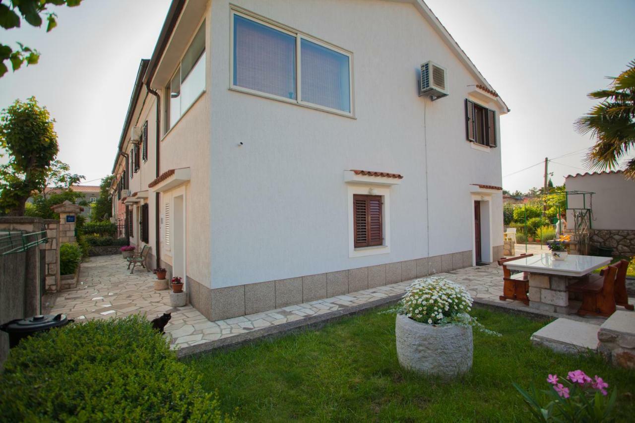 Rooms Ester Црес Экстерьер фото