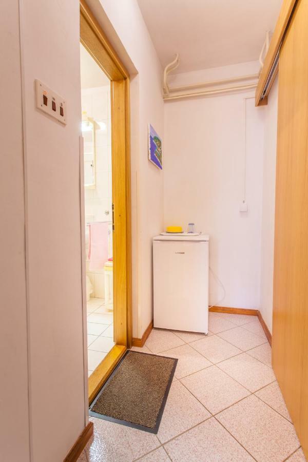Rooms Ester Црес Экстерьер фото